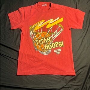 1996 Vintage Titan Hoops Graphic Tee